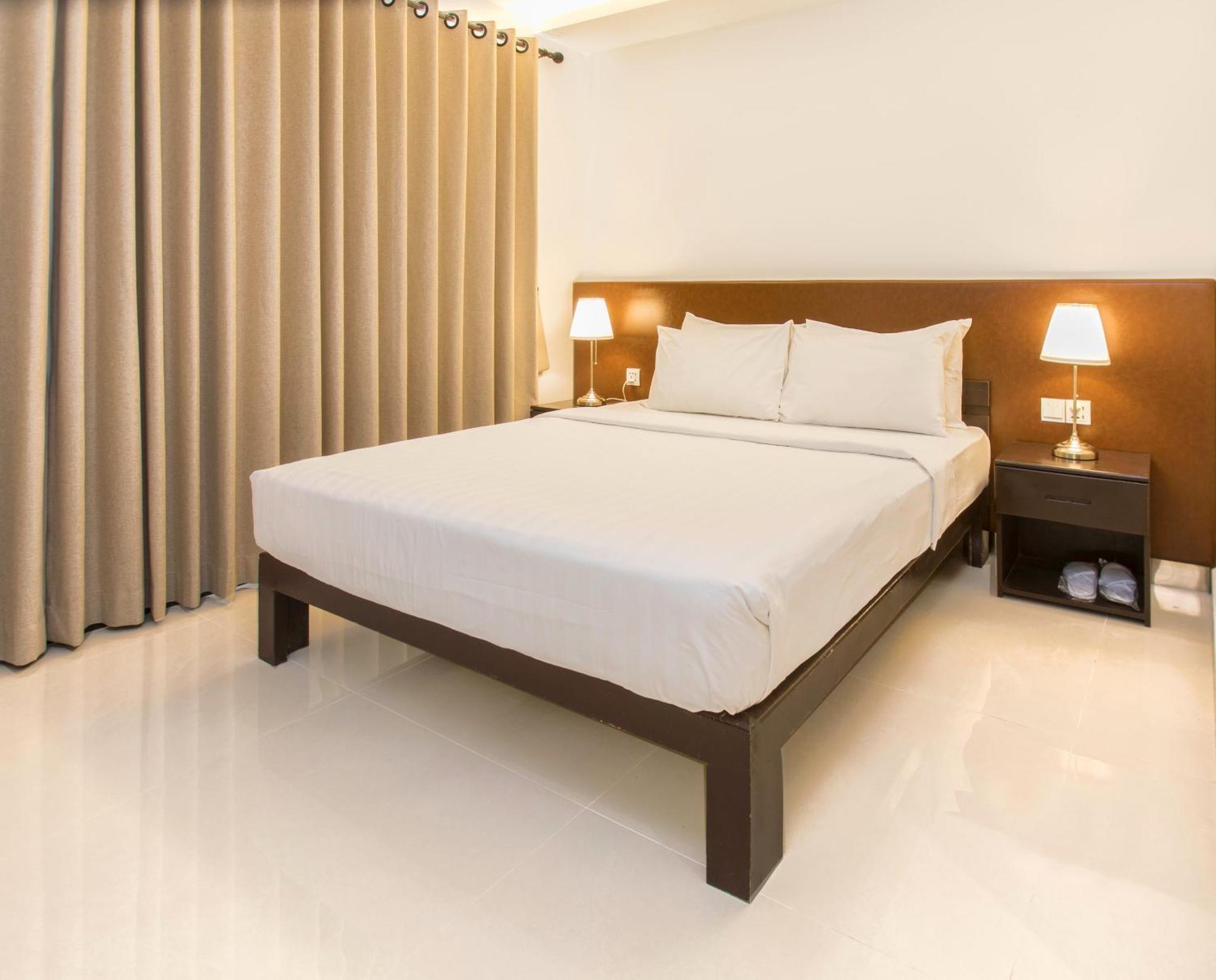 Hotel Cambodian Country Club Phnom Penh Esterno foto
