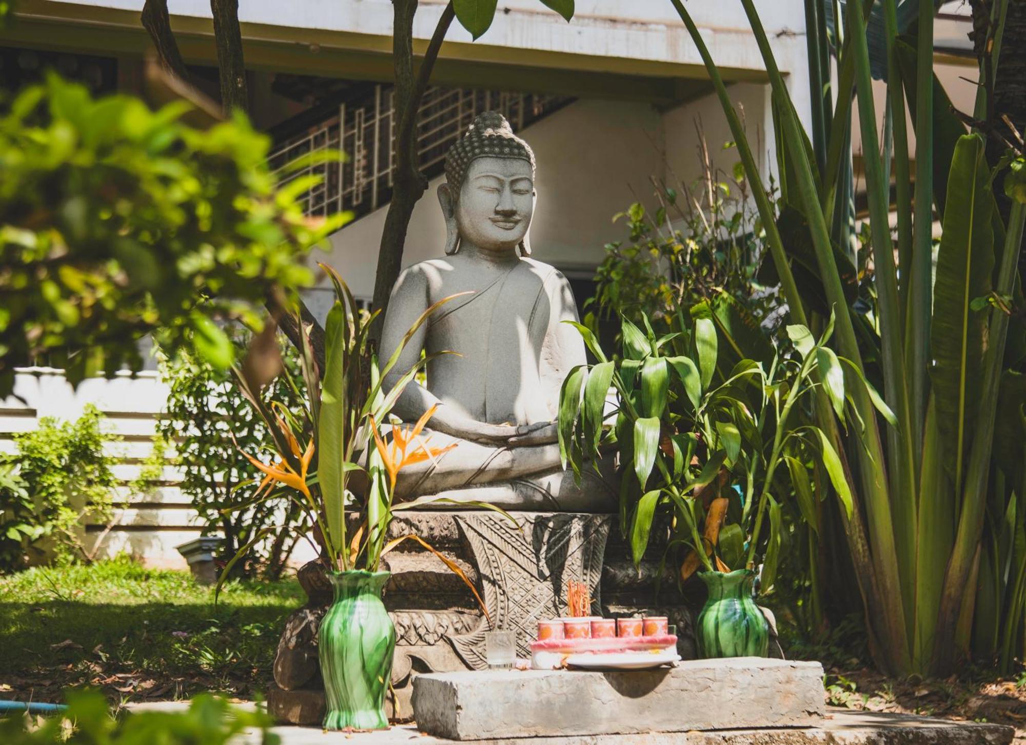 Hotel Cambodian Country Club Phnom Penh Esterno foto